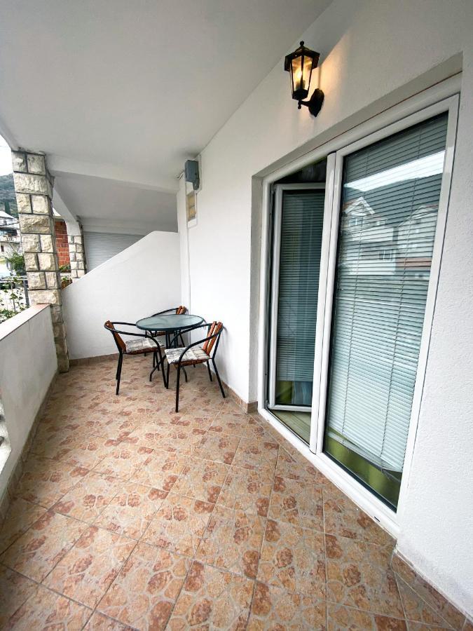 Apartments Marijana Тиват Екстериор снимка