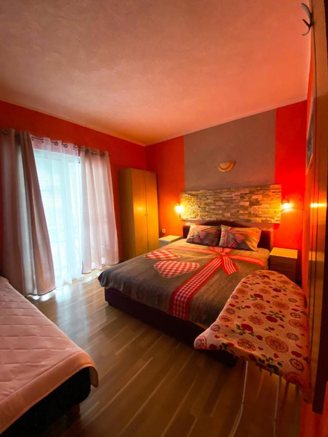 Apartments Marijana Тиват Екстериор снимка