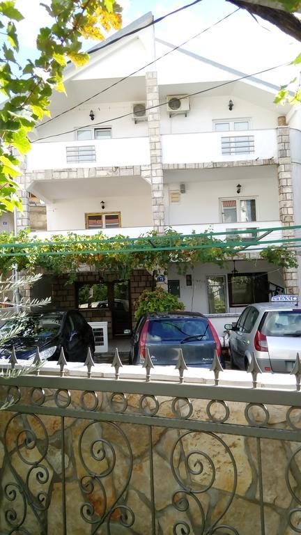 Apartments Marijana Тиват Екстериор снимка