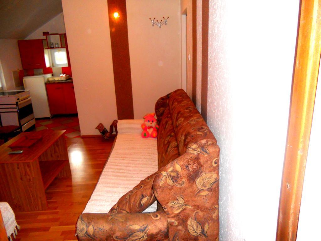 Apartments Marijana Тиват Екстериор снимка